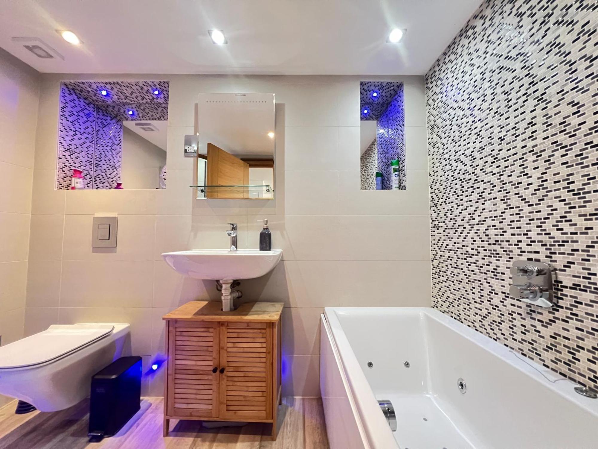 3.5 High Ceilings - Centrally Located London Ngoại thất bức ảnh